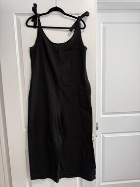 Black Tie-Shoulder Linen Jumpsuit